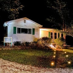 Alice Rocks | Pet-Friendly Stay Near Cave Run Lake, Steps From Alice Rocks Nature Preserve