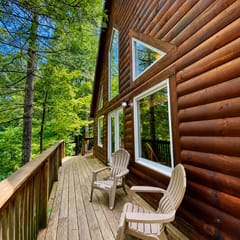 Lakeside Dreamzzz 2 | Lake Access, Private Dock, Hot Tub + Firepit in Cliffview Resort