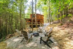 Angel's View - Hot Tub, WiFi, Fire Pit, Hiking, 4 mins to Natural Bridge - Image 3