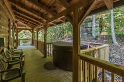 Big Boulder - Hot Tub, Arcade, WiFi, Firepit, Hiking, 4 min to Natural Bridge - Image 2
