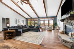 Calaboose Retreat- Hot Tub, Outdoor Pool, Pool Table, FirePit, Fireplace - Image 4