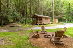 Cozy Creek- Firepit, Hiking, Creekside, 4 mins to Natural Bridge - Image 4