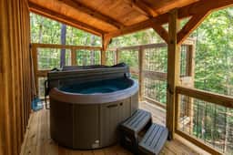 Dreamscape- Hot Tub, Firepit, Private Hiking, 4 mins to Natural Bridge - Image 2