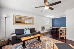 Grey Duck- Firepit, WiFi, Covered Deck, 20 mins from Natural Bridge - Image 2