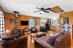 Heavenly Hideaway- Hot Tub, Firepit, Covered Patio, WiFi - Image 3