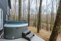Honeysuckle Bridge- Hot Tub, Firepit, Private Hiking, Sandstone Arch - Image 2