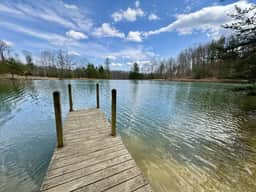 Lakeside Dreamzzz 2 - Hot Tub, Lake access with private dock, located in Cliffview Resort w/ WiFi, Firepit - Image 3