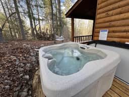 The Road's End- Pet Friendly, Hot Tub, Firepit, Covered Deck - Image 2