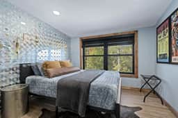 The Rock House | Karaoke Stage, Hot Tub + Speakeasy - Image 4