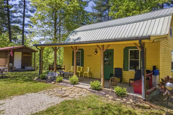 Knotty By Nature- Pet Friendly, Firepit, WiFi, 150 Acres - Image 1