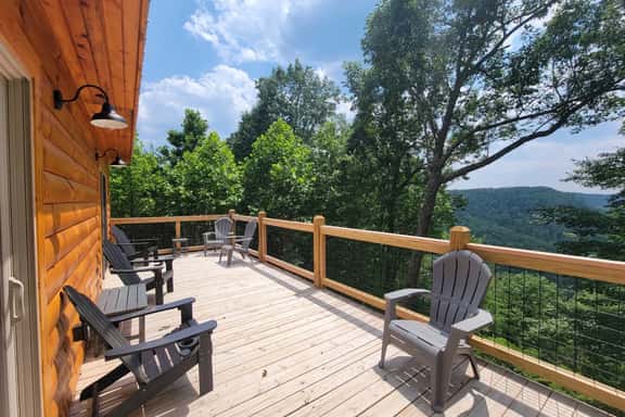 Skyline Chalet- WiFi, Gas Fireplace, Firepit - Image 1