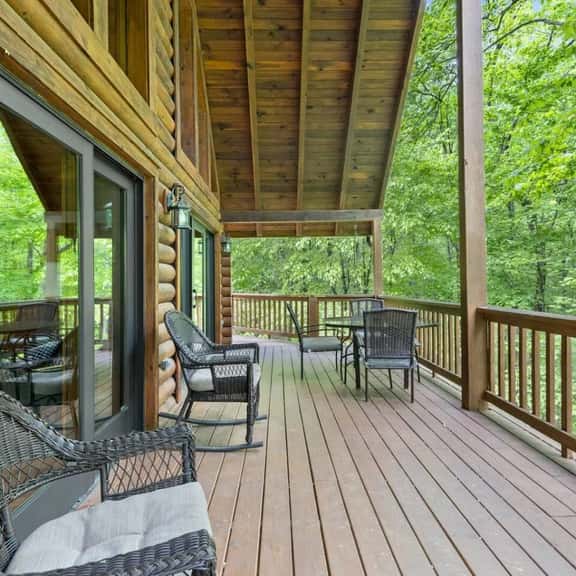 Birdsong- Hot Tub, Game Room, Firepit, 8 mins to Natural Bridge - Image 1