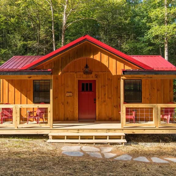 Creeksong- Firepit, WiFi, Fireplace, Creek View, Hiking Trails, 4 mins to Natural Bridge - Image 1