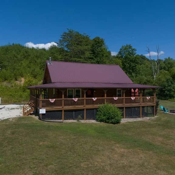 HazelBrook Haven- Hot Tub, Firepit, Grill - Image 1
