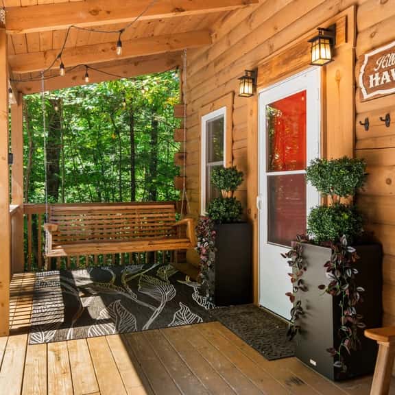 Hillside Haven - Hot Tub, Fire Pit, WiFi, Grill ,4 mins to Natural Bridge - Image 1