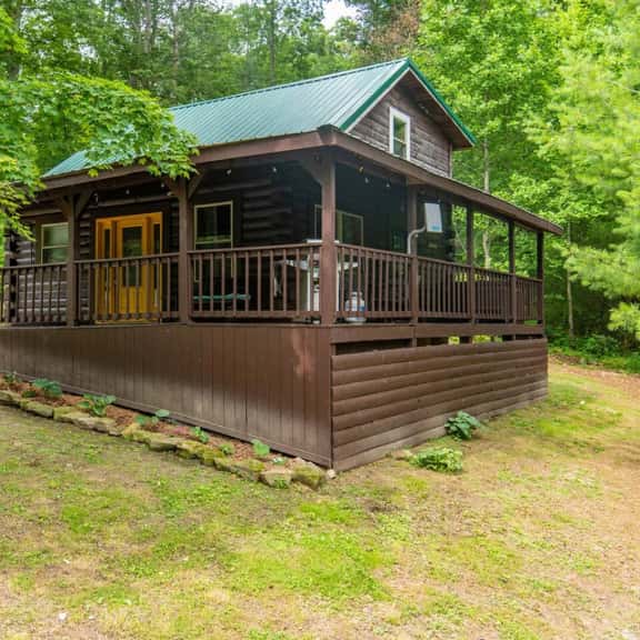 Pilot Point- Hot Tub, Pet Friendly, Firepit, Covered Deck - Image 1