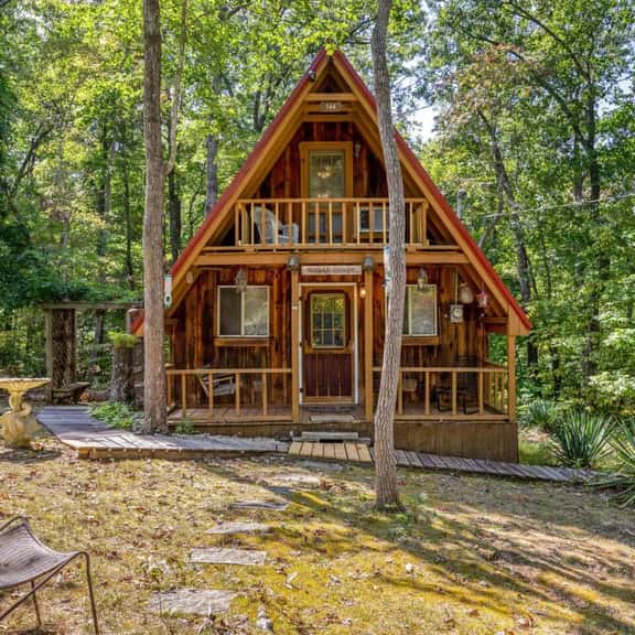 Sugar Shack- Firepit, Wood Stove, Grill, WiFi - Image 1