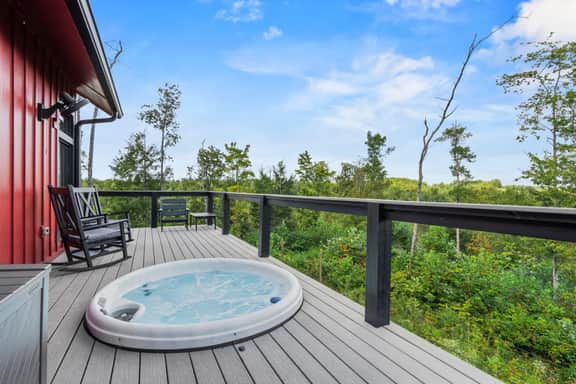 A Red River Barnhouse- Hot tub, Firepit, Gas Fireplace - Image 2