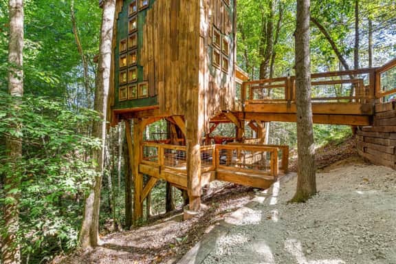 Amazonia- Pet Friendly, Firepit, Outdoor Shower - Image 2