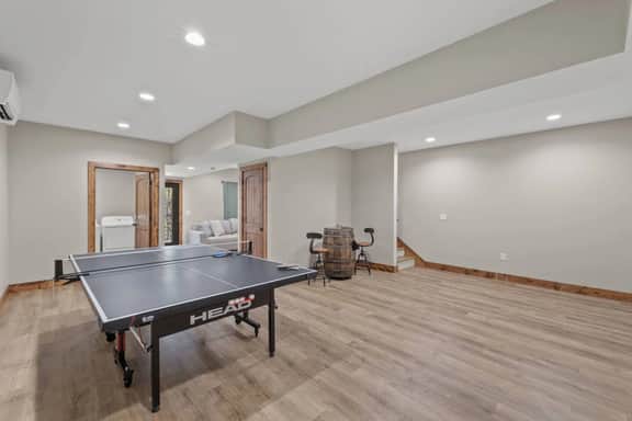 Anchor Point- Hot Tub, Firepit, Ping Pong - Image 5