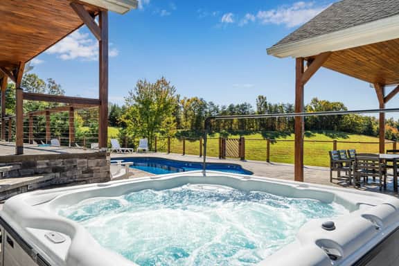 Calaboose Retreat- Hot Tub, Outdoor Pool, Pool Table, FirePit, Fireplace - Image 3