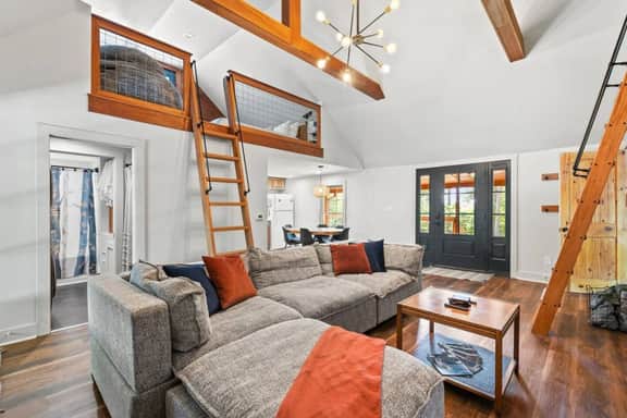 Furnace Mountain Retreat | Hot Tub, Ridgeline Views + 10 Private Acres - Image 4