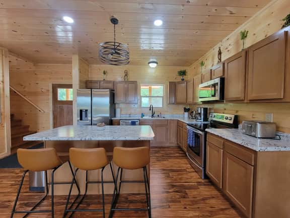 Skyline Chalet- WiFi, Gas Fireplace, Firepit - Image 2