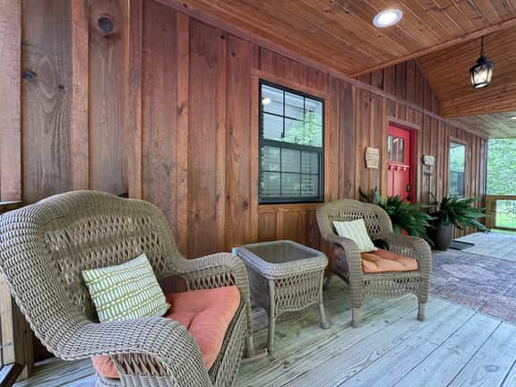 Soul Sister ‒ Creekview Cabin w/ Hot Tub, Fire Pit, 4 Minutes to Natural Bridge - Image 5