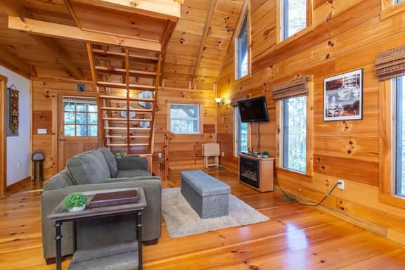 Sunrise Cabin- Hot Tub, WiFi, Firepit - Image 5