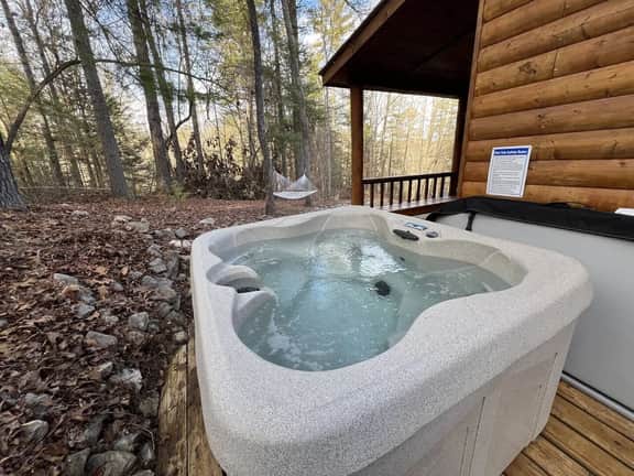 The Road's End- Pet Friendly, Hot Tub, Firepit, Covered Deck - Image 2