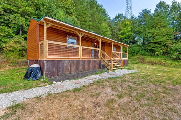 The Sit and Stay Cabin- Hot Tub, Firepit, Covered Porch, WiFi - Image 2