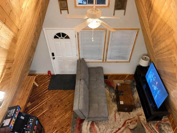 A Frame of Mind ‒ PacMan Arcade, Starlink Wi-Fi + Pet Friendly - Image 3
