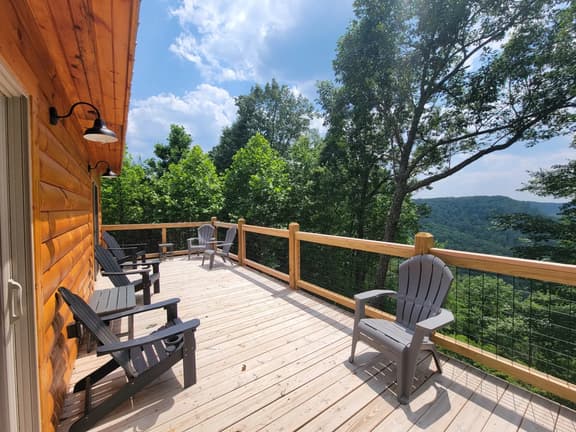 Skyline Chalet- WiFi, Gas Fireplace, Firepit - Image 1