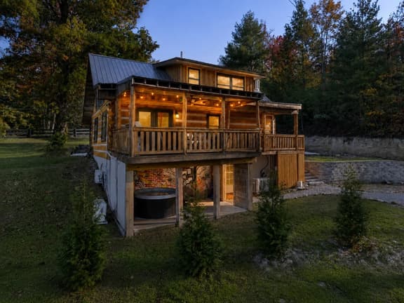 The Rock House | Karaoke Stage, Hot Tub + Speakeasy - Image 1